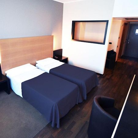 אופרה Golf Hotel Milano מראה חיצוני תמונה