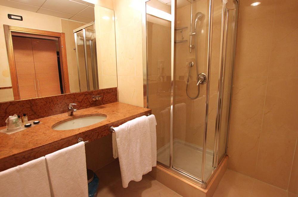 אופרה Golf Hotel Milano מראה חיצוני תמונה
