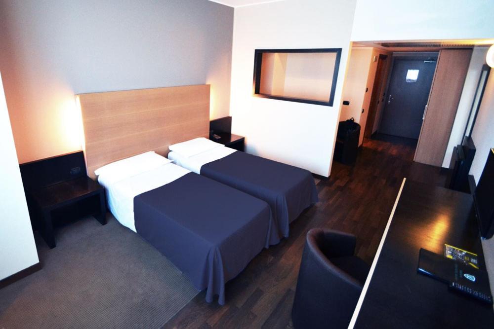 אופרה Golf Hotel Milano מראה חיצוני תמונה